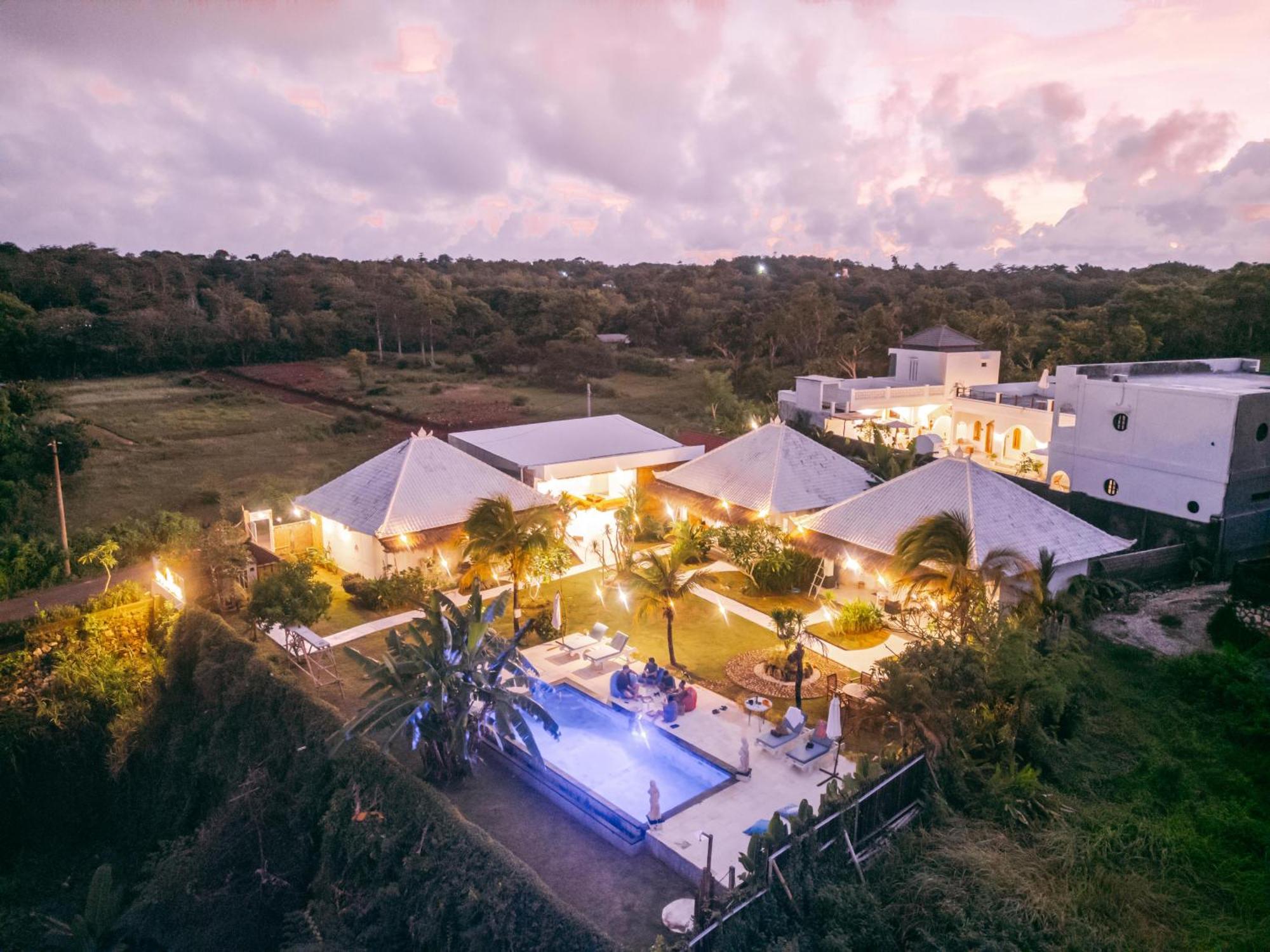 Hotel Sukacita Hill Uluwatu Esterno foto